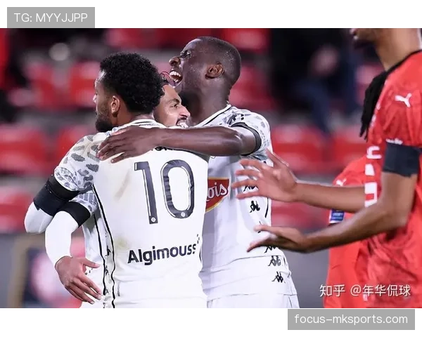 莫利纳展现惊人速度，成功打破赛事纪录