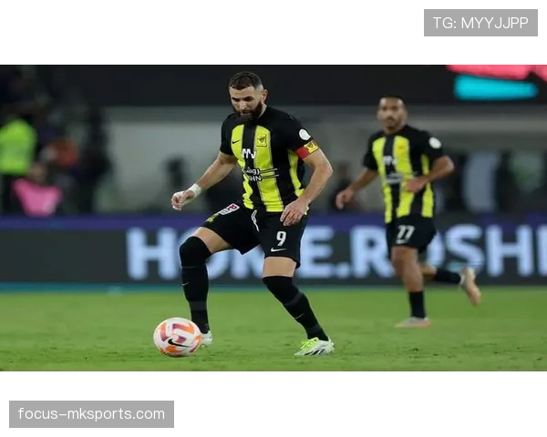 本泽马与莱万:进攻效率及战术角色对比分析